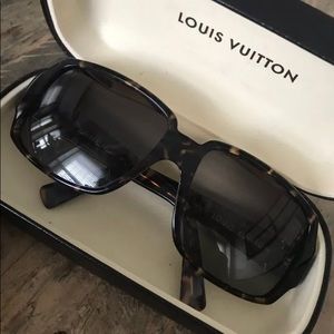 Louis Vuitton Carre Obsession Tortoise Sunglasses